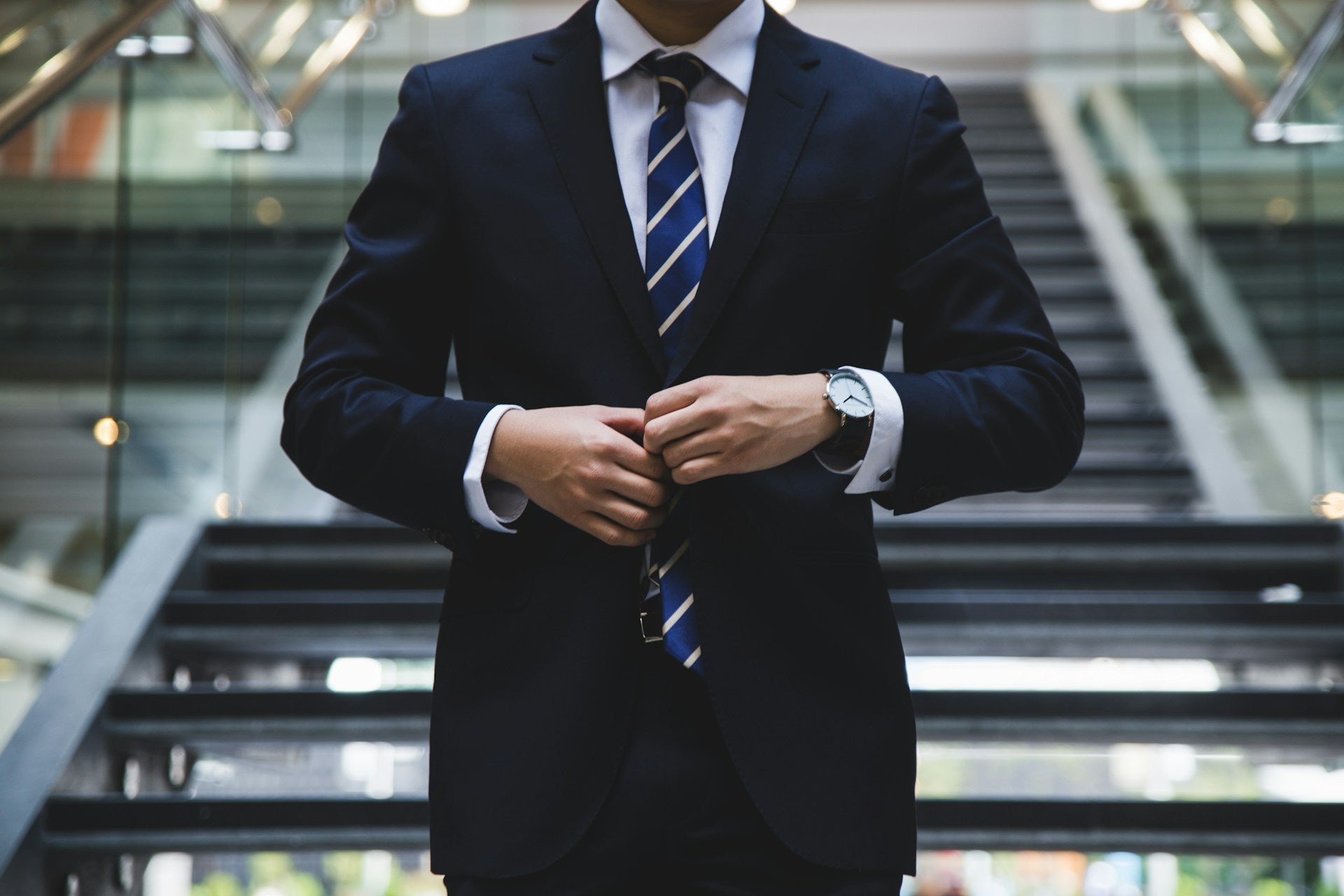 Affordable Business Attire for Men: How to Look Professional Without Overspending